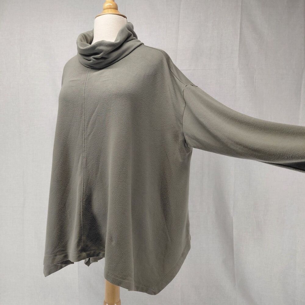 Athleta Oversized LS Moss Green Turtleneck Size XL - Picture 3 of 7